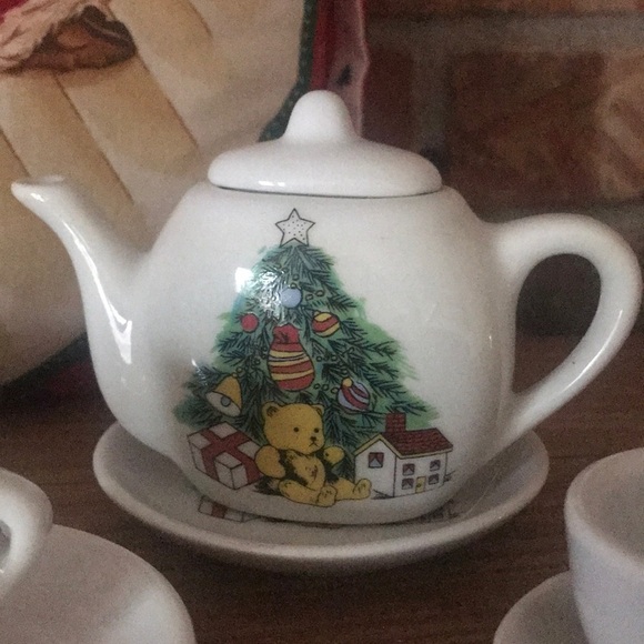 Rare Vintage 1970’s Christmas Miniature Tea Set - Picture 1 of 12